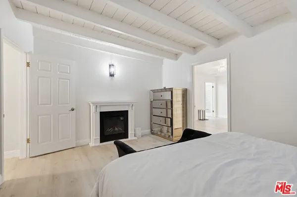 $5,700 | 9209 Paramount Boulevard, Downey, CA 90240