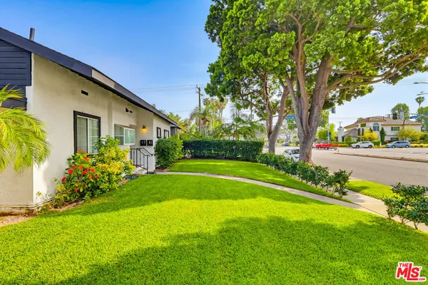 $5,700 | 9209 Paramount Boulevard, Downey, CA 90240