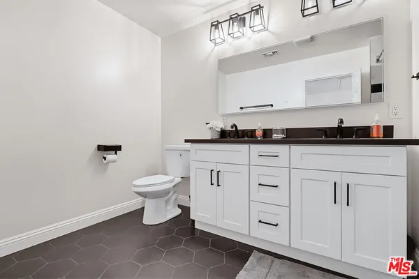 $5,700 | 9209 Paramount Boulevard, Downey, CA 90240