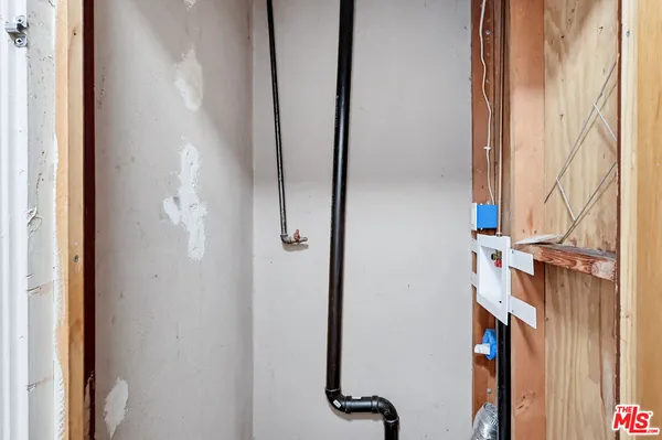 $5,700 | 9209 Paramount Boulevard, Downey, CA 90240