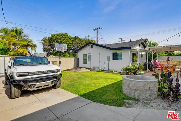 $5,700 | 9209 Paramount Boulevard, Downey, CA 90240