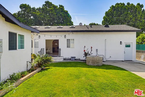 $5,700 | 9209 Paramount Boulevard, Downey, CA 90240