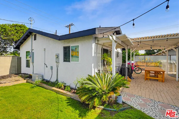 $5,700 | 9209 Paramount Boulevard, Downey, CA 90240