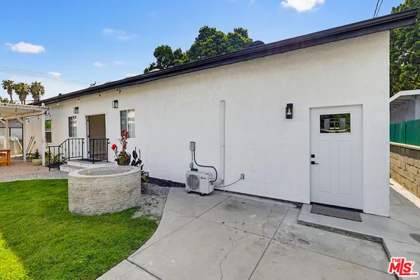 $5,700 | 9209 Paramount Boulevard, Downey, CA 90240