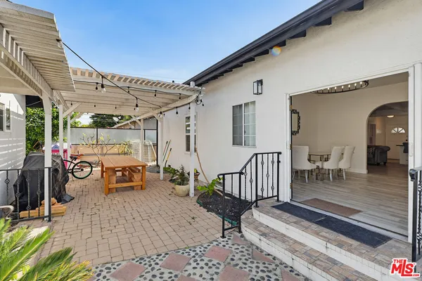 $5,700 | 9209 Paramount Boulevard, Downey, CA 90240