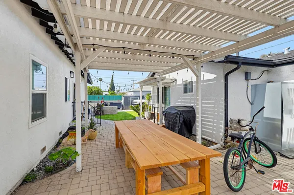 $5,700 | 9209 Paramount Boulevard, Downey, CA 90240