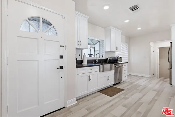 $5,700 | 9209 Paramount Boulevard, Downey, CA 90240