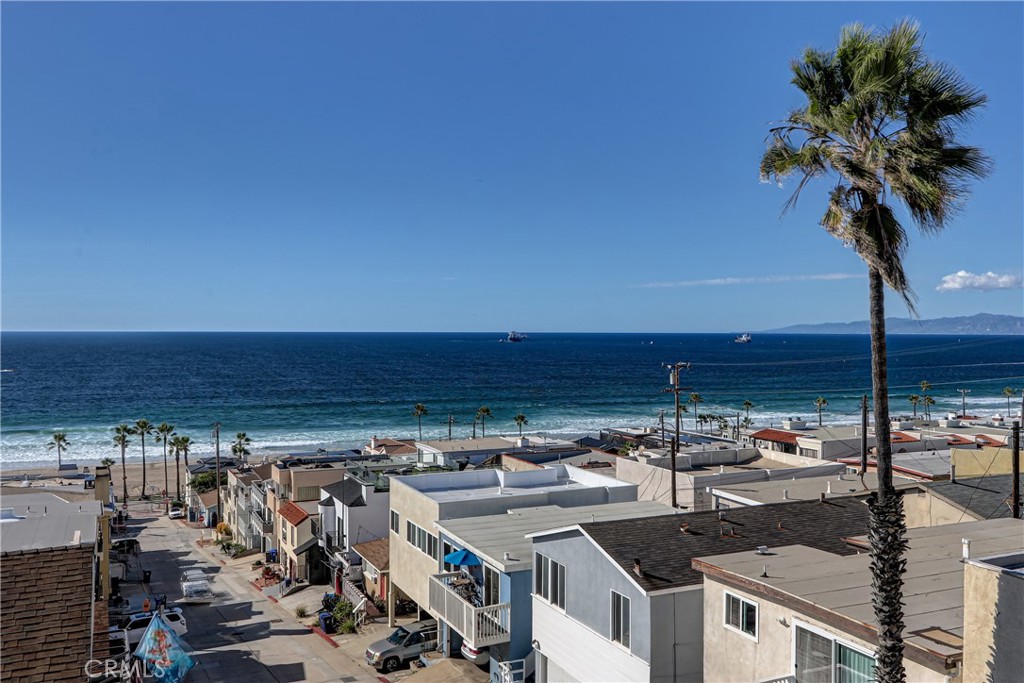 230 40th Street, Unit 1 Manhattan Beach, CA 90266 - Photo 19 of 19 a view of a city