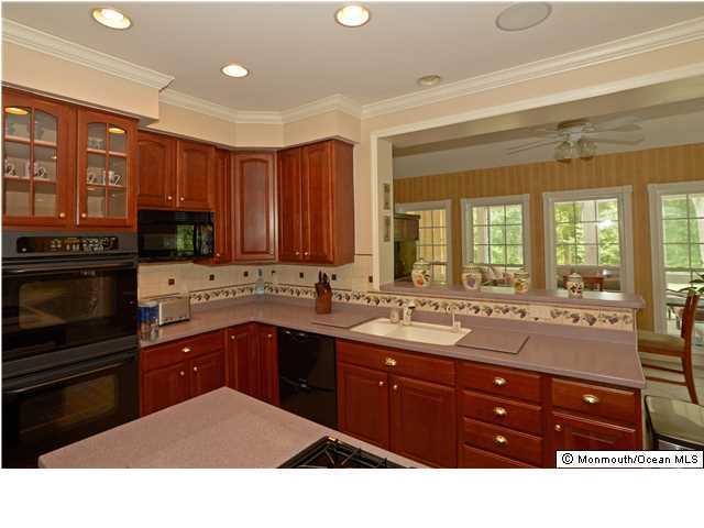 8 Bridgewater Road Farmingdale, NJ 07727 - Photo 7 of 21 Additional Photo