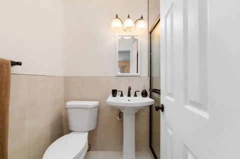 $692,000 | 2001 Northeast 30th Street, Fort Lauderdale, FL 33306