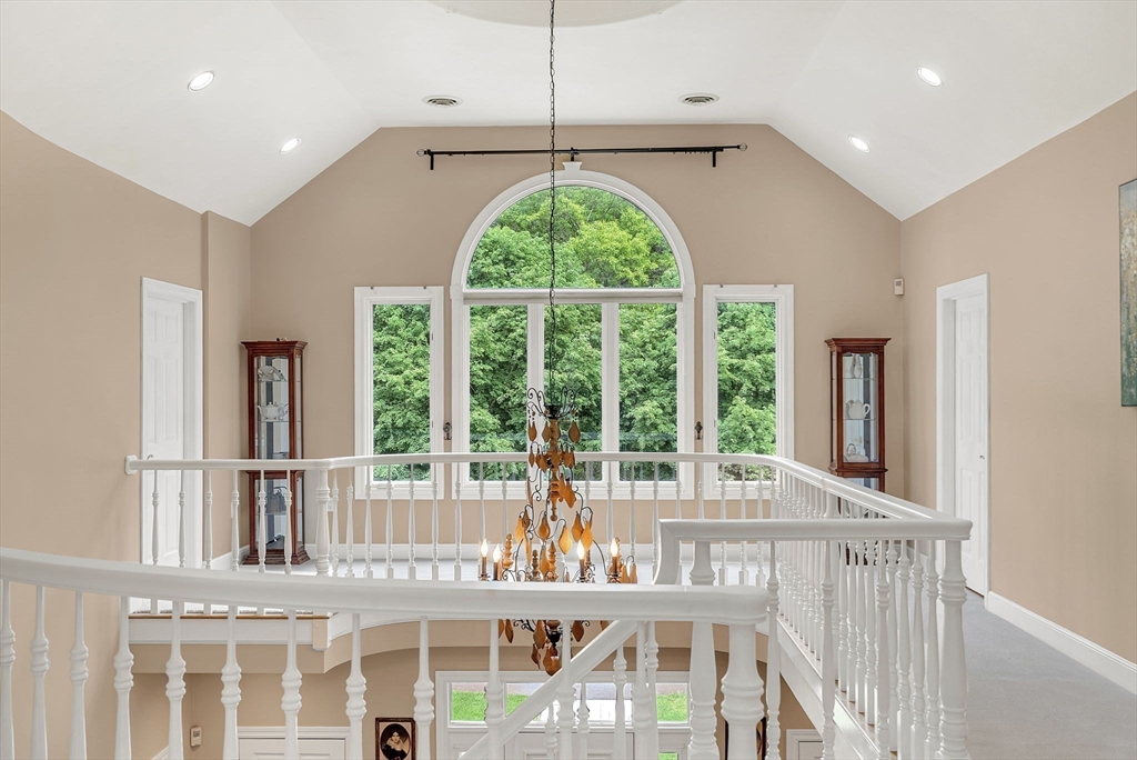 784 Strawberry Hill Road Concord, MA 01742 - Photo 31 of 41