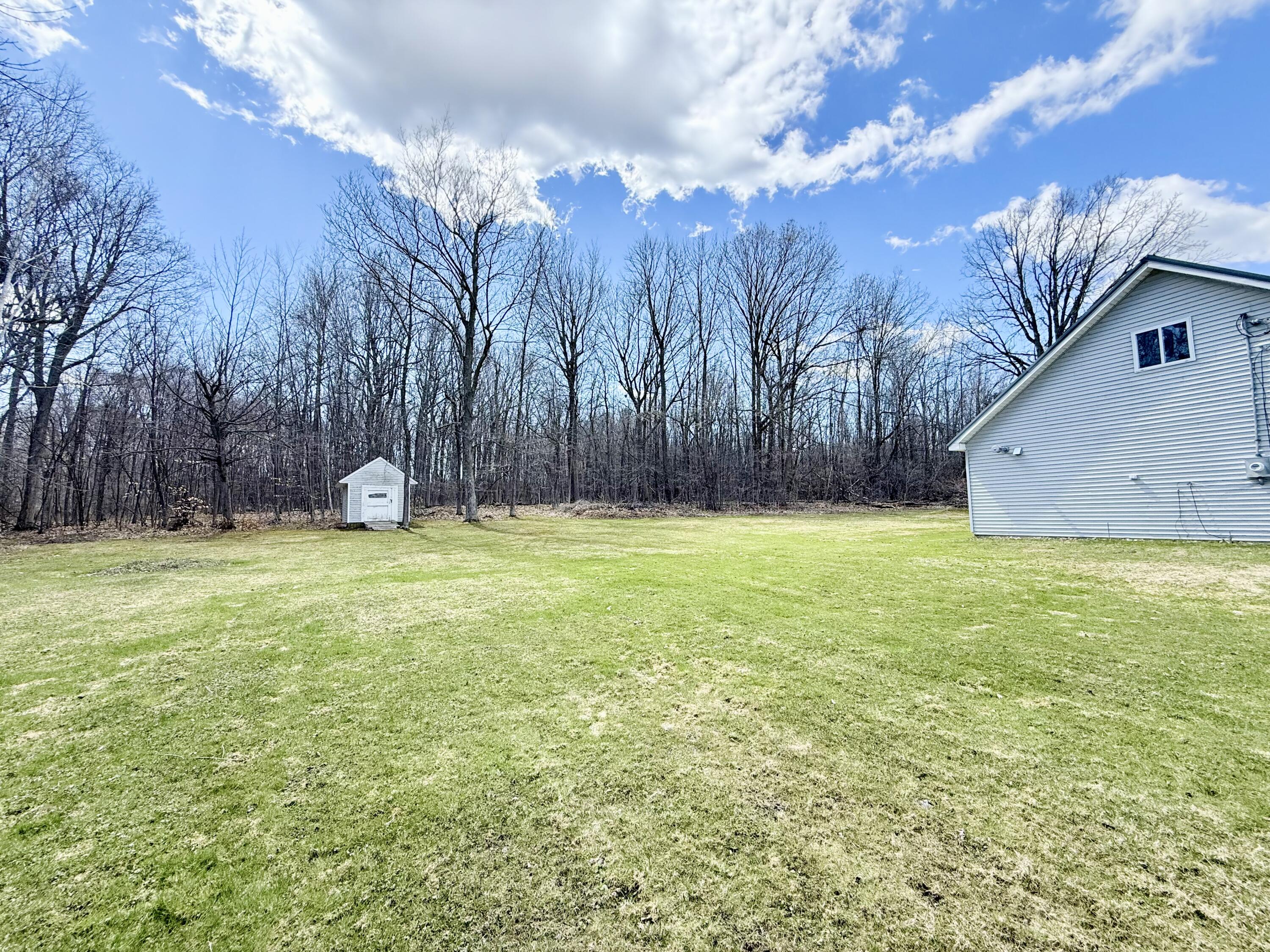 142 Algonquin Park Road Plattsburgh, NY 12901 - Photo 37 of 44 Yard