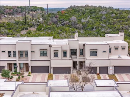$575,000 | 8200 Southwest Parkway, Unit 302, Austin, TX 78735