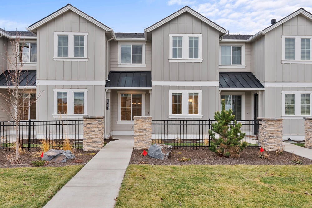 PT263-Parkside-F-Classic-Exterior