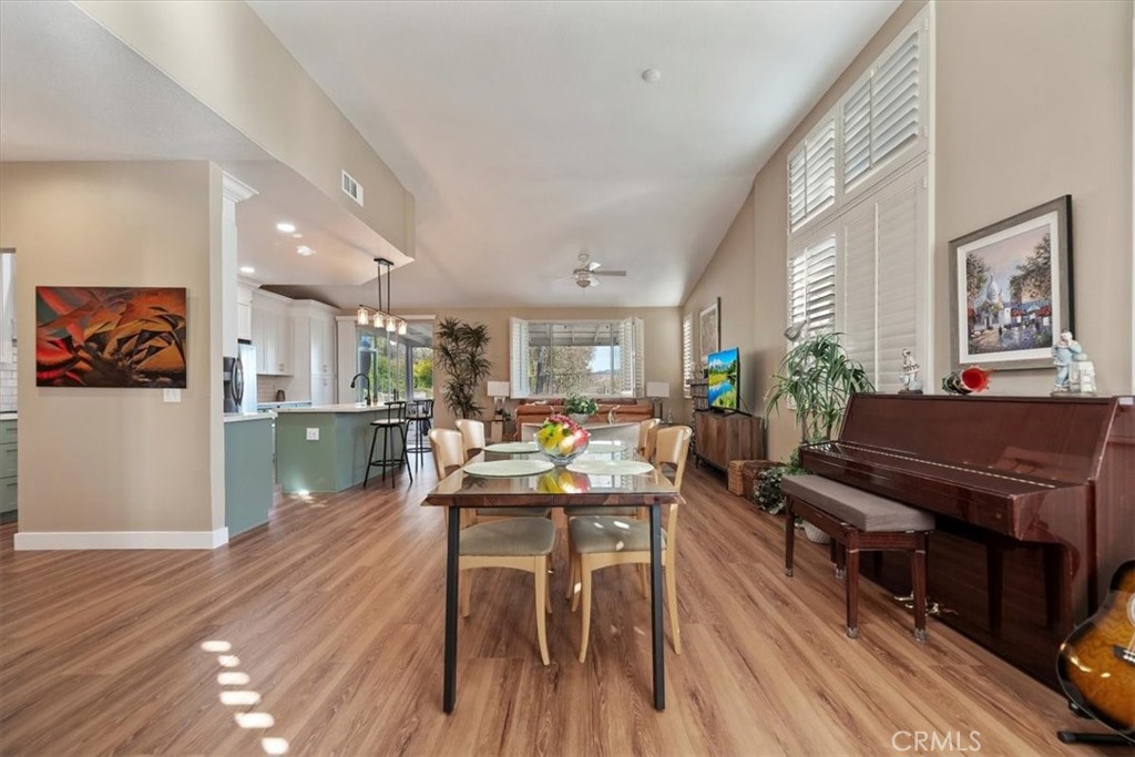 41284 Promenade Chardonnay Temecula, CA 92591 - Photo 9 of 46