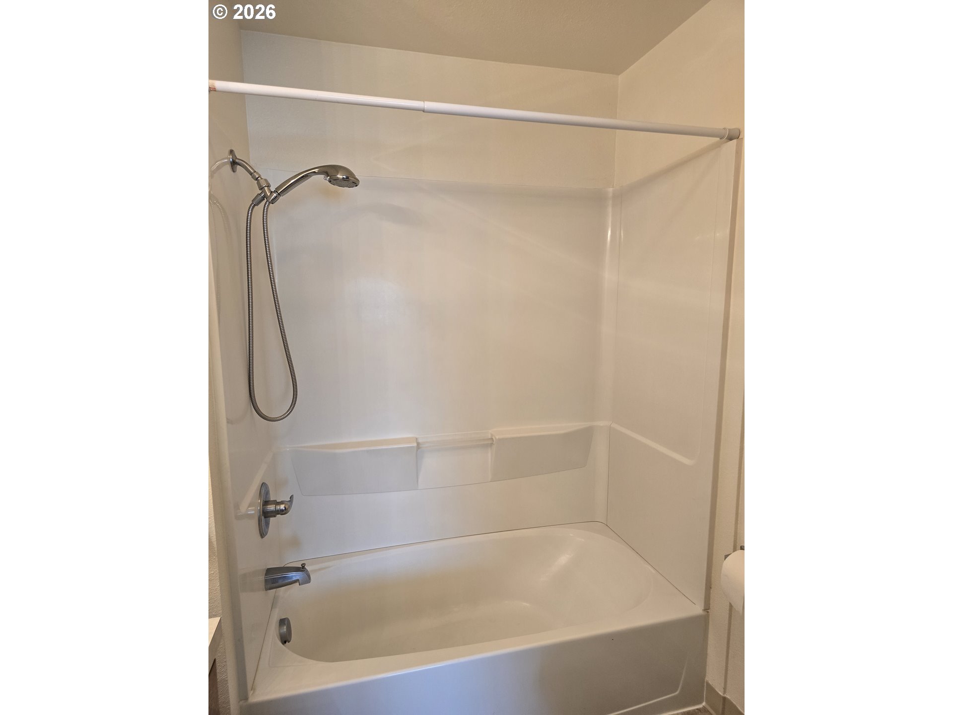486 Northwest 2nd Street Dufur, OR 97021 - Photo 12 of 17 Gallery Image 12