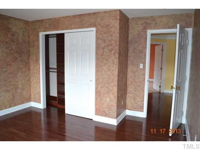 11615 Broadfield Court Raleigh, NC 27617 - Photo 8 of 11 Gallery Image 8