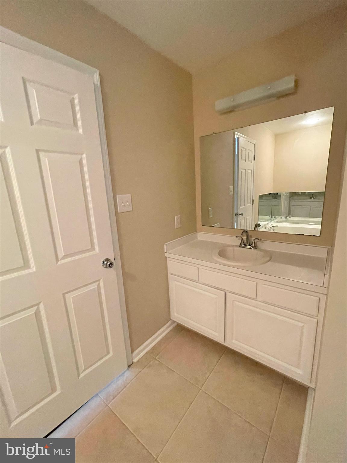 549 School House Road Williamstown, NJ 08094 - Photo 14 of 73 Master Bath Sink