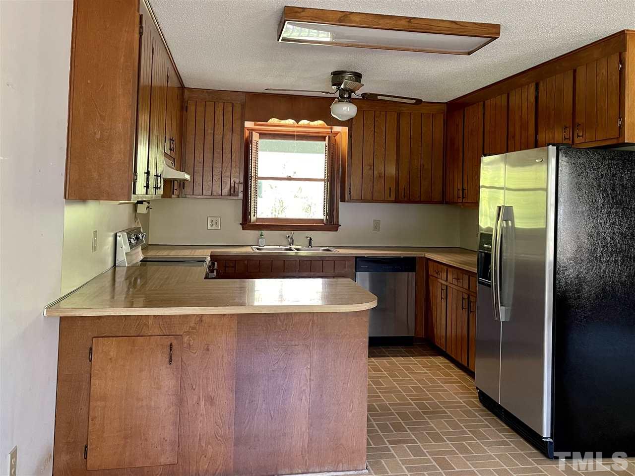 7612 Green Level Church Road Apex, NC 27523 - Photo 10 of 30 Gallery Image 10