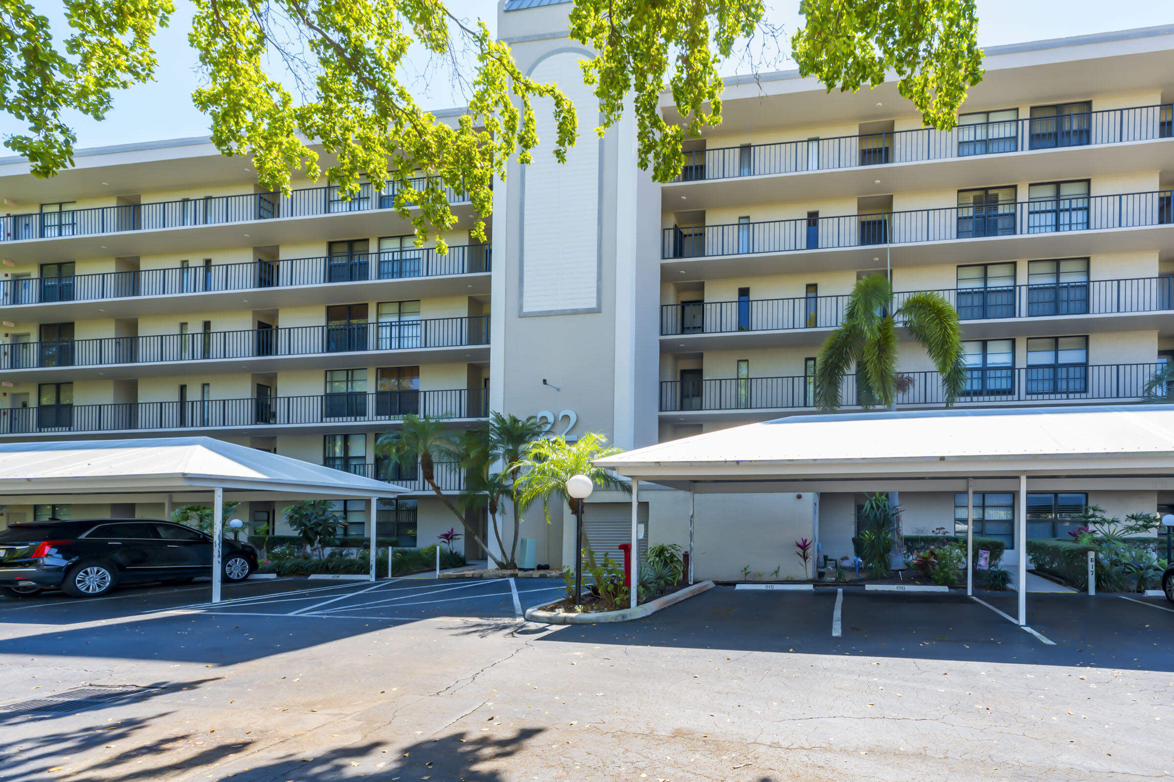22 Royal Palm Way, Unit 606 Boca Raton, FL 33432 - Photo 5 of 48 001
