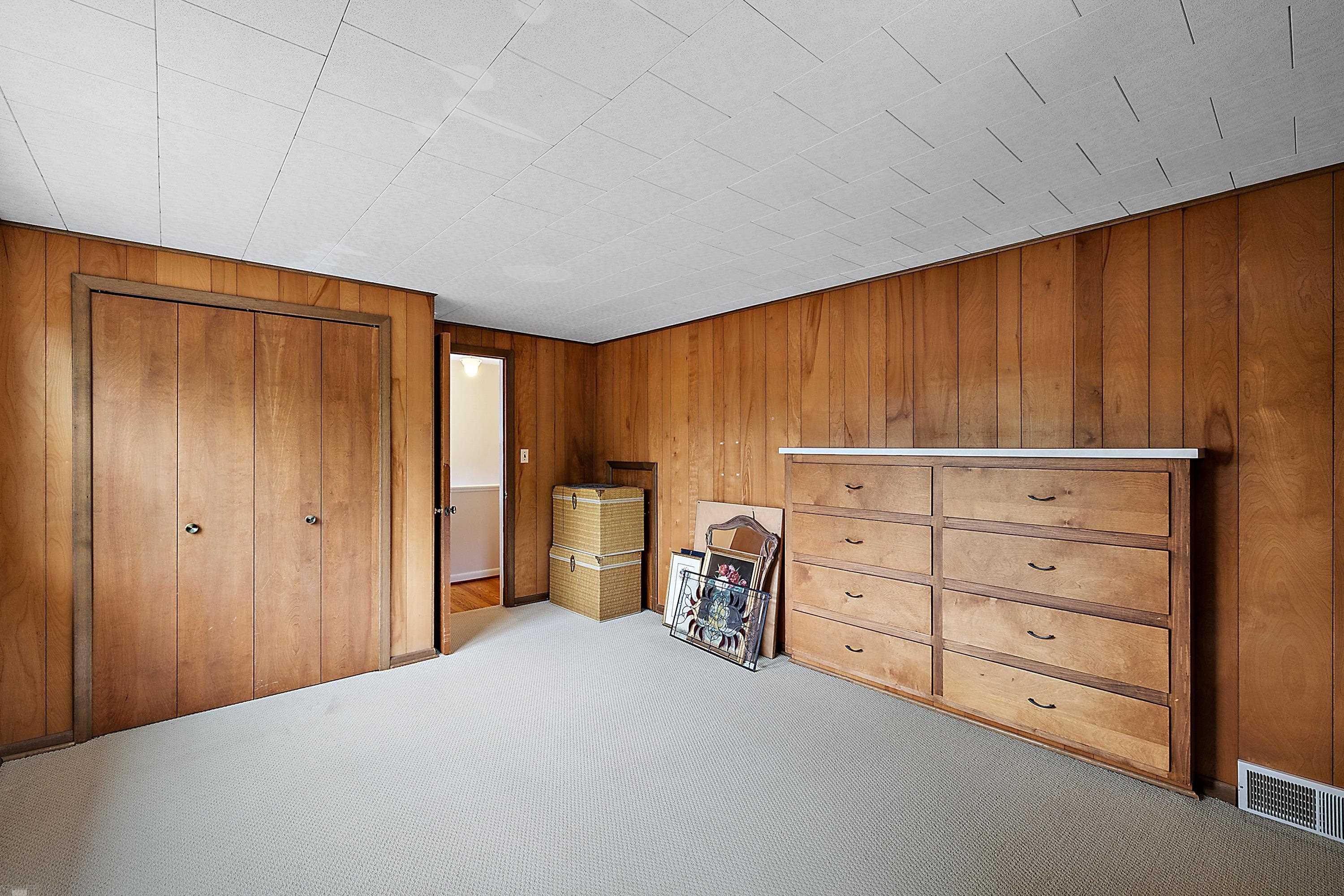 1437 Torrey Road Grosse Pointe, MI 48236 - Photo 33 of 60 50144796-f66e2d5f-d2ba-4650-9a43-a268e7f46556.JPG