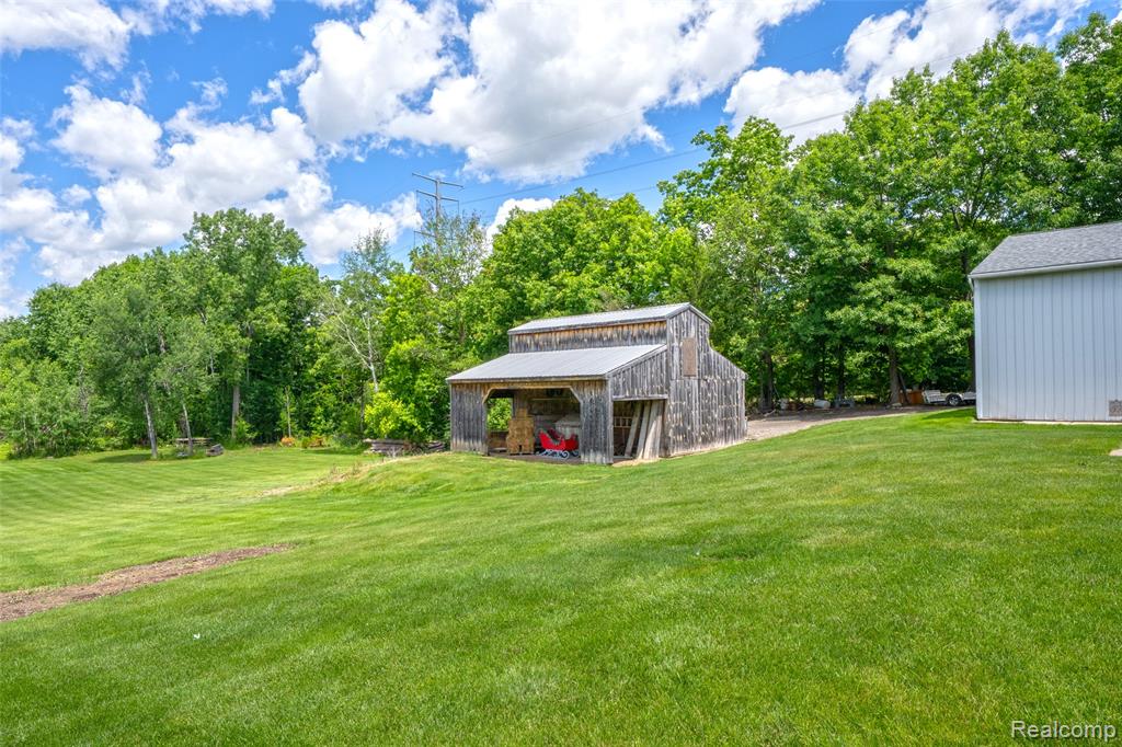 5233 Crawford Road Dryden, MI 48428 - Photo 14 of 95