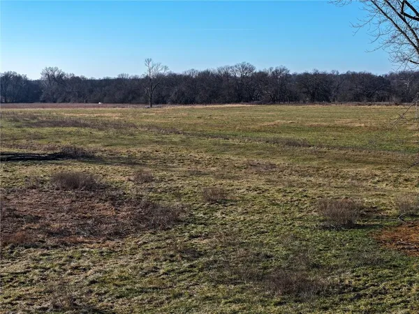 $164,859 | East Logan Road, El Dorado Springs, MO 64744