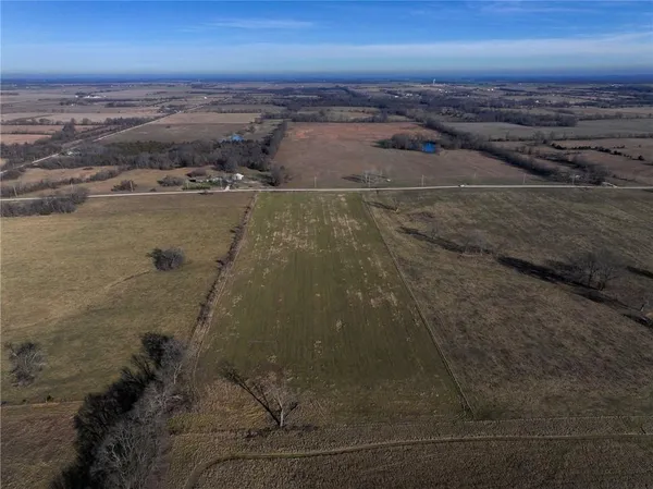 $164,859 | East Logan Road, El Dorado Springs, MO 64744