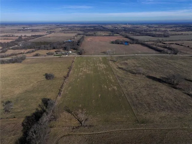 $164,859 | East Logan Road, El Dorado Springs, MO 64744