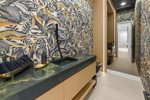 $5,985,000 | 14910 Southwest 16 Court, Fort Lauderdale, FL 33325
