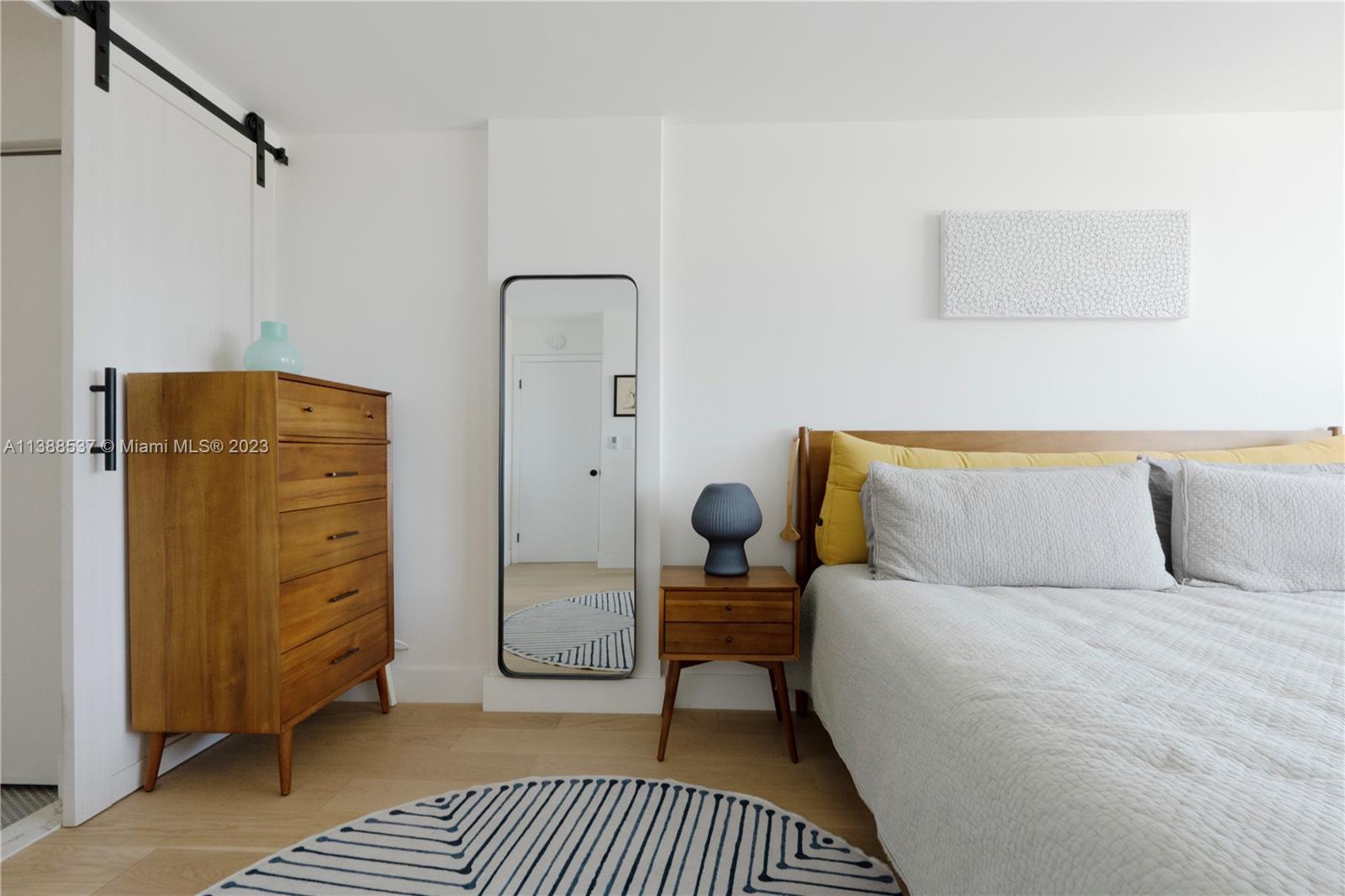 1345 Lincoln Road, Unit PH4 Miami Beach, FL 33139 - Photo 17 of 26 Gallery Image 17