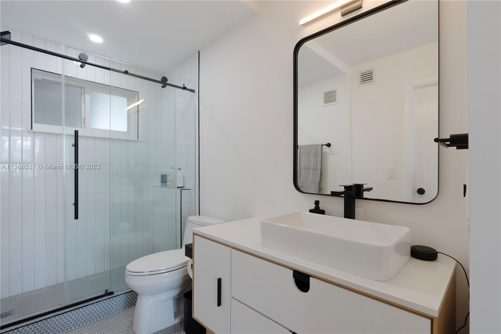 1345 Lincoln Road, Unit PH4 Miami Beach, FL 33139 - Photo 18 of 26 Gallery Image 18