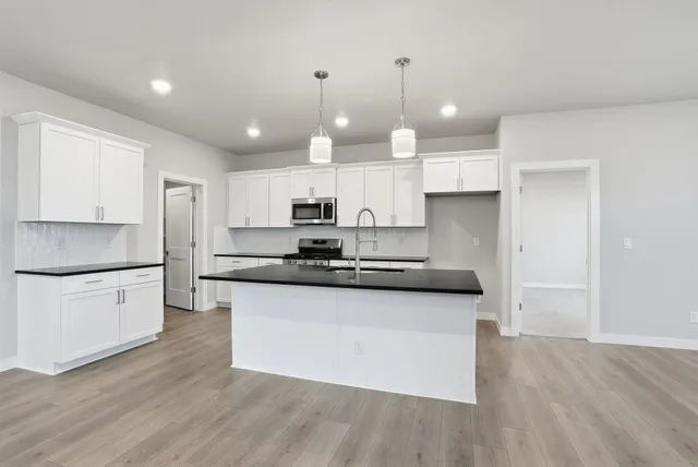 $575,000 | 1231 High Desert Drive, Deer Park, WA 99006