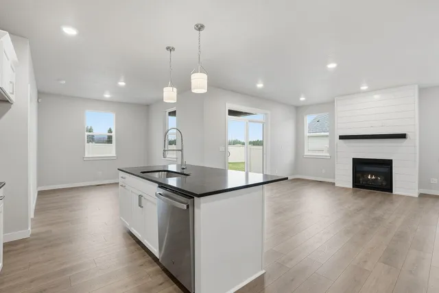 $575,000 | 1231 High Desert Drive, Deer Park, WA 99006