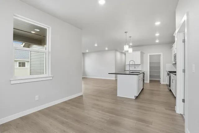 $575,000 | 1231 High Desert Drive, Deer Park, WA 99006