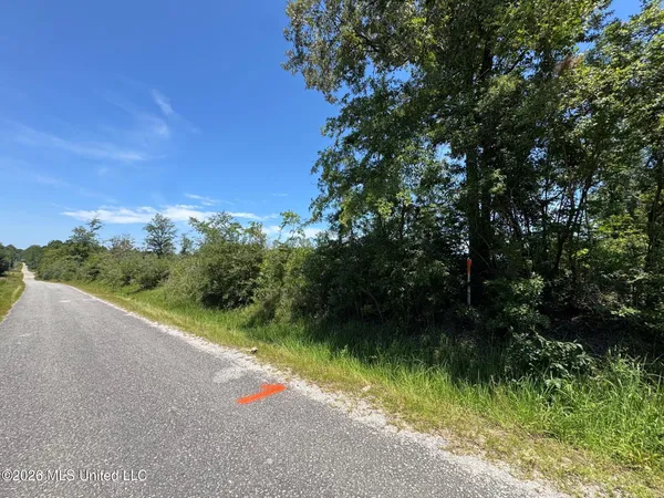 $49,500 | 1 Dubose Road, Lumberton, MS 39455