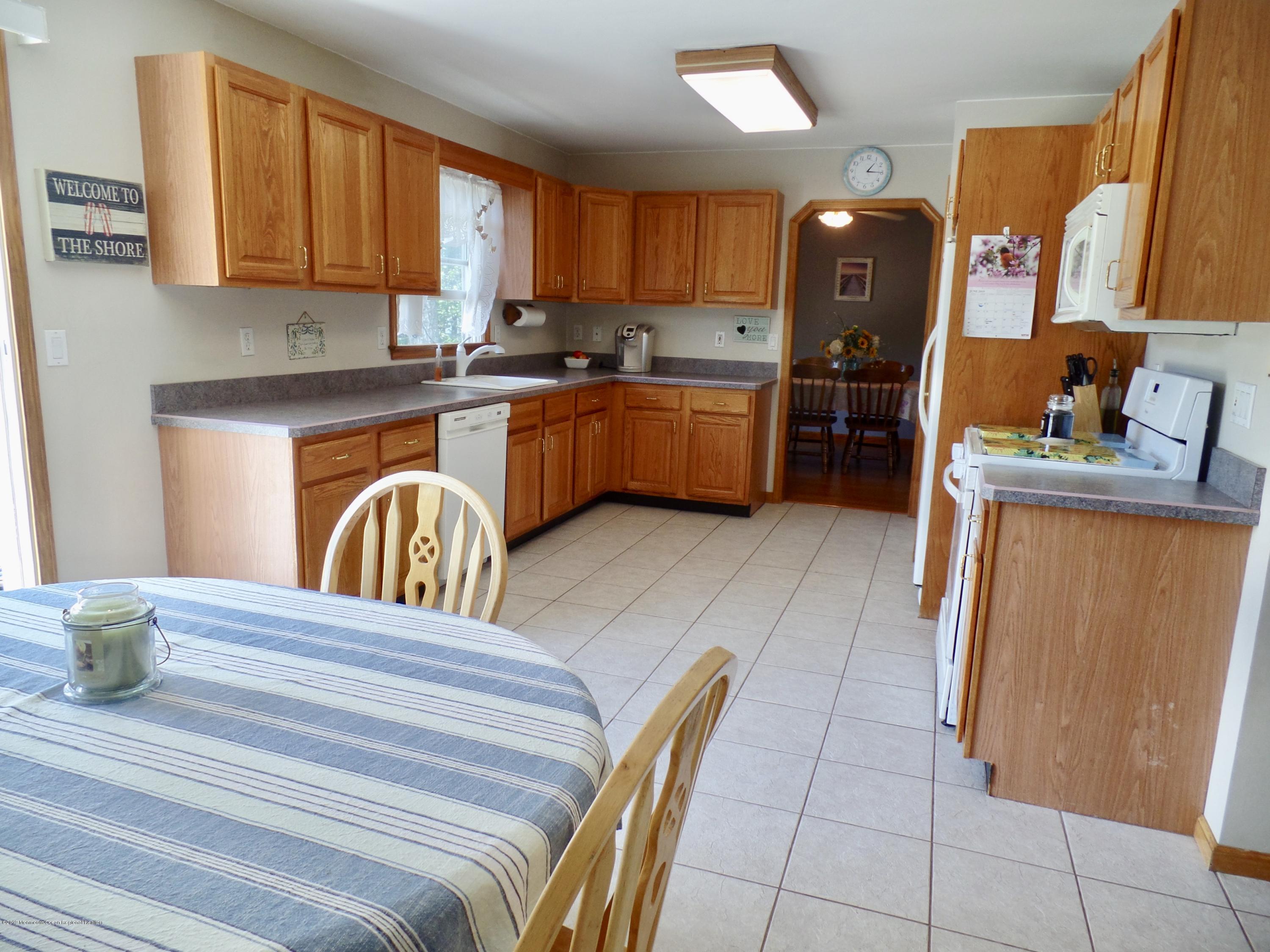 222 Riverside Drive Bayville, NJ 08721 - Photo 7 of 41 fullsizeoutput_2254