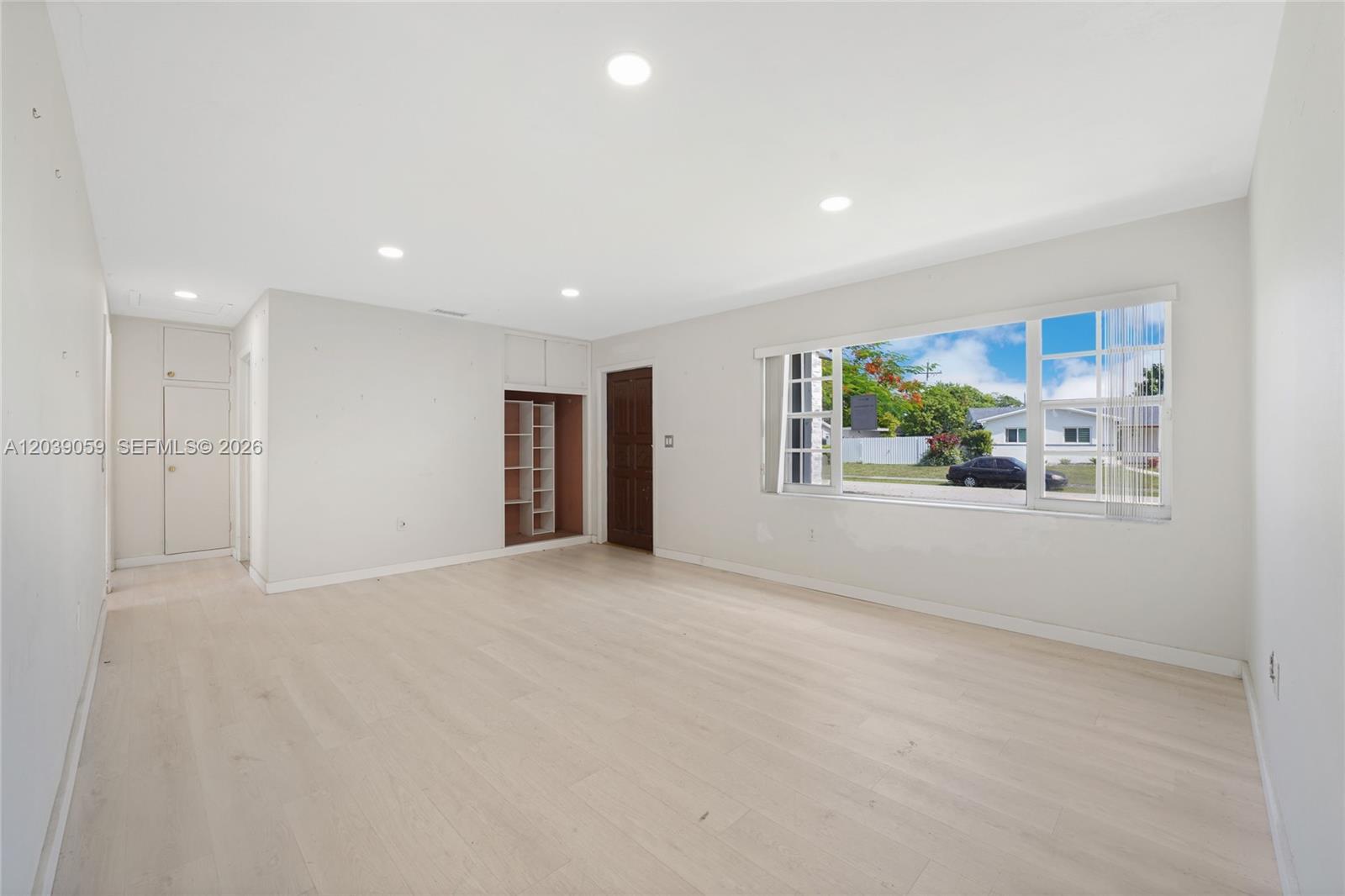 10051 Southwest 13th Terrace Miami, FL 33174 - Photo 3 of 26