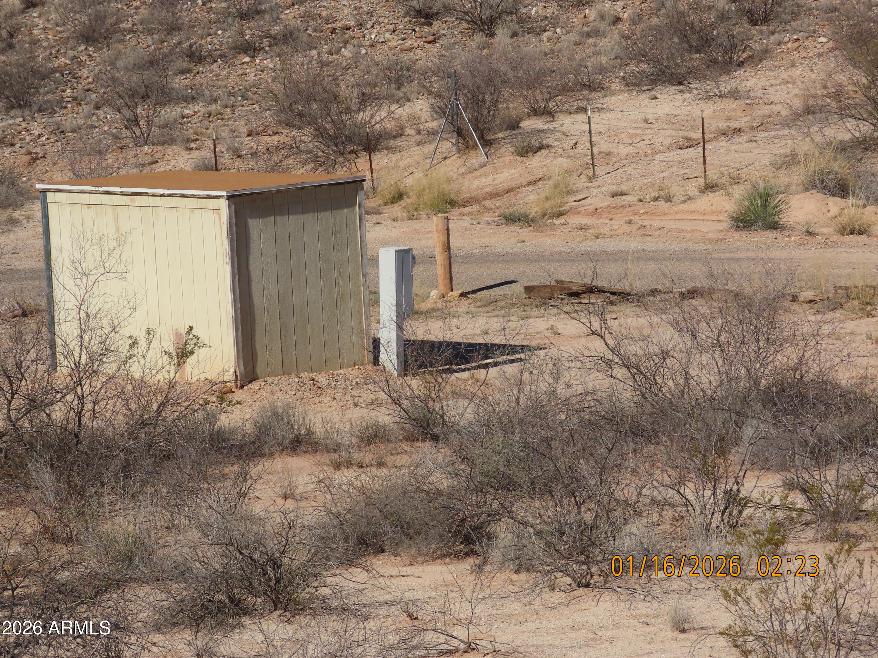 311 North Saddle Vista Road Benson, AZ 85602 - Photo 6 of 36 a view of a backyard