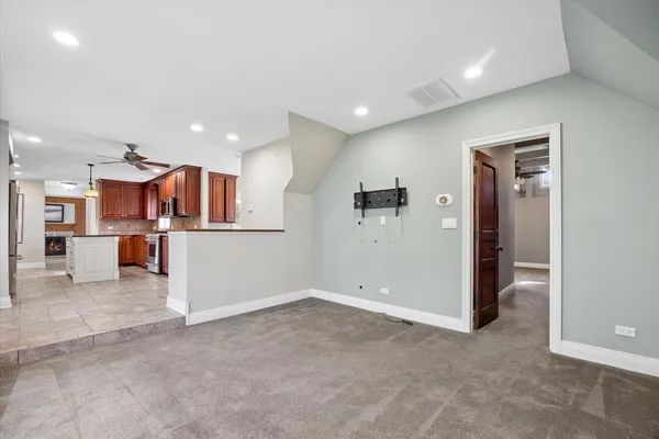 $6,000 | 233 South Prospect Avenue, Clarendon Hills, IL 60514