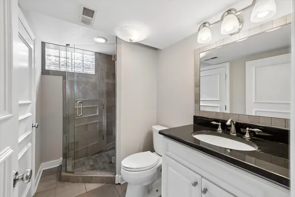 $6,000 | 233 South Prospect Avenue, Clarendon Hills, IL 60514