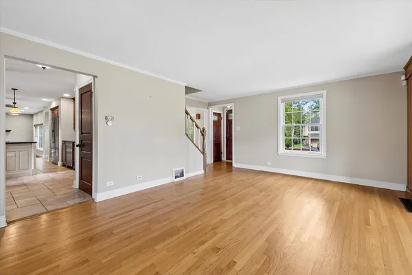 $6,000 | 233 South Prospect Avenue, Clarendon Hills, IL 60514