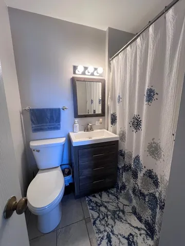 $1,725 | 417 Berkshire Drive, Unit 36, Crystal Lake, IL 60014