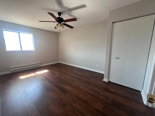 $1,725 | 417 Berkshire Drive, Unit 36, Crystal Lake, IL 60014