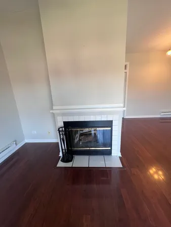 $1,725 | 417 Berkshire Drive, Unit 36, Crystal Lake, IL 60014