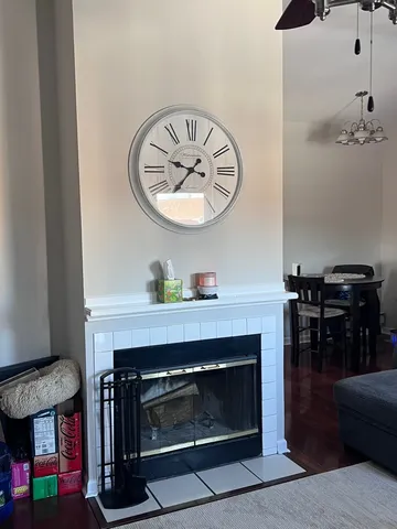 $1,725 | 417 Berkshire Drive, Unit 36, Crystal Lake, IL 60014