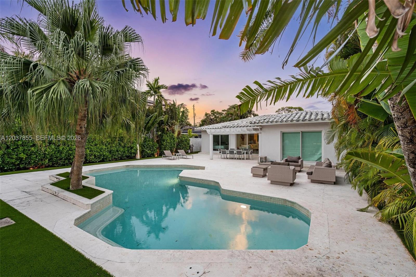 1835 Daytonia Road Miami Beach, FL 33141 - Photo 5 of 21