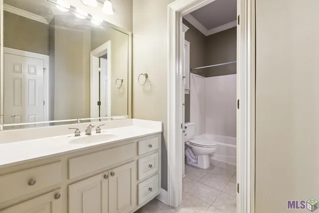 $835,500 | 12119 Lake Estates Avenue, Baton Rouge, LA 70810