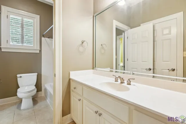 $835,500 | 12119 Lake Estates Avenue, Baton Rouge, LA 70810