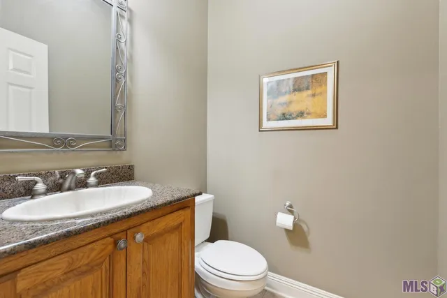 $835,500 | 12119 Lake Estates Avenue, Baton Rouge, LA 70810